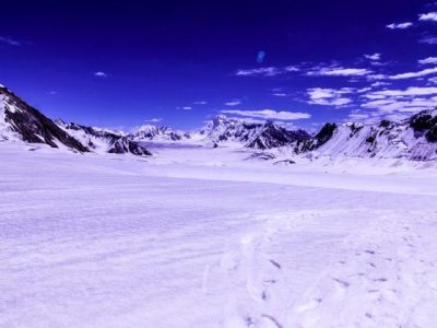 Lukpe-La-Snow-Lake-TreK-750x420-2 1